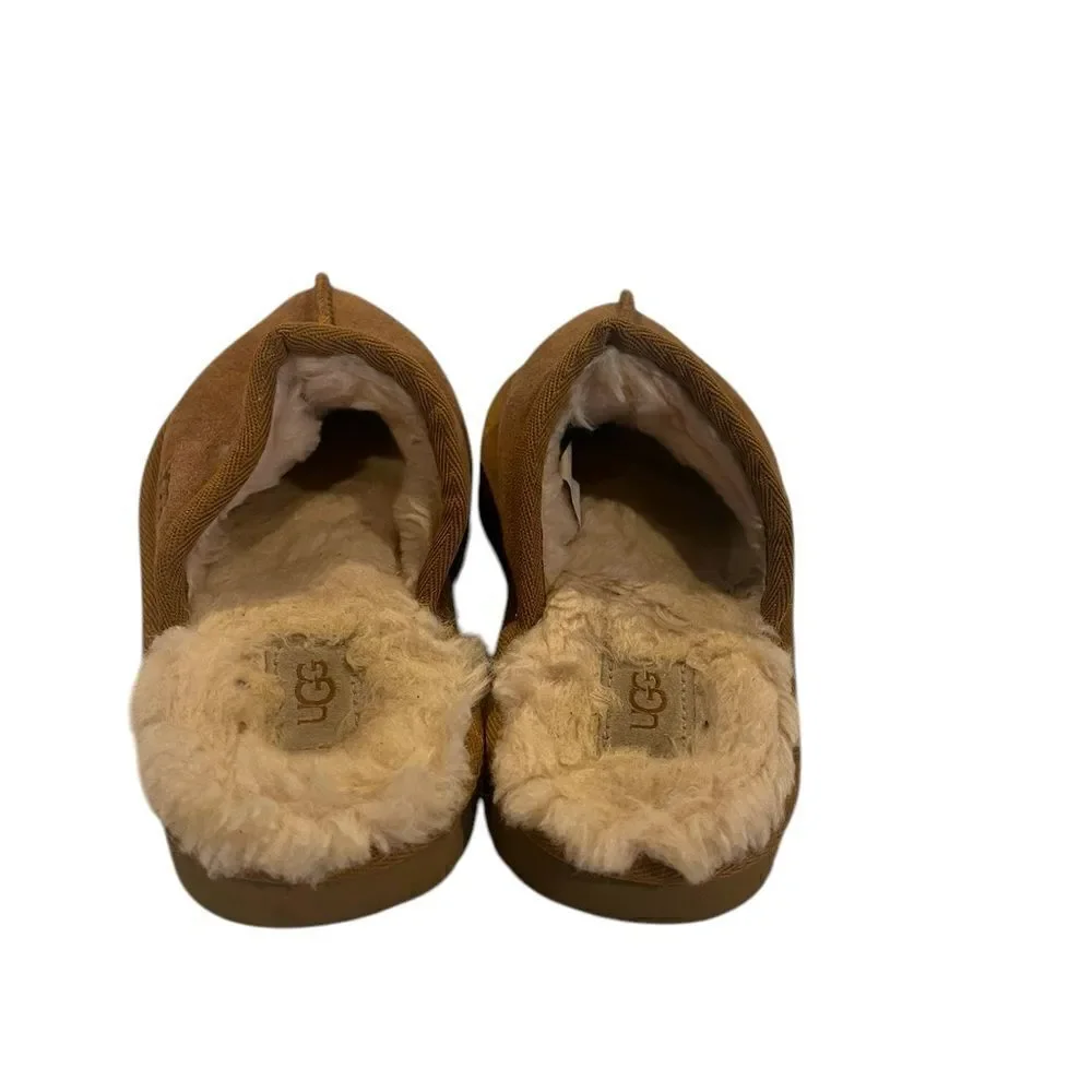 UGG Kids Keegan Slippers. Gently used.